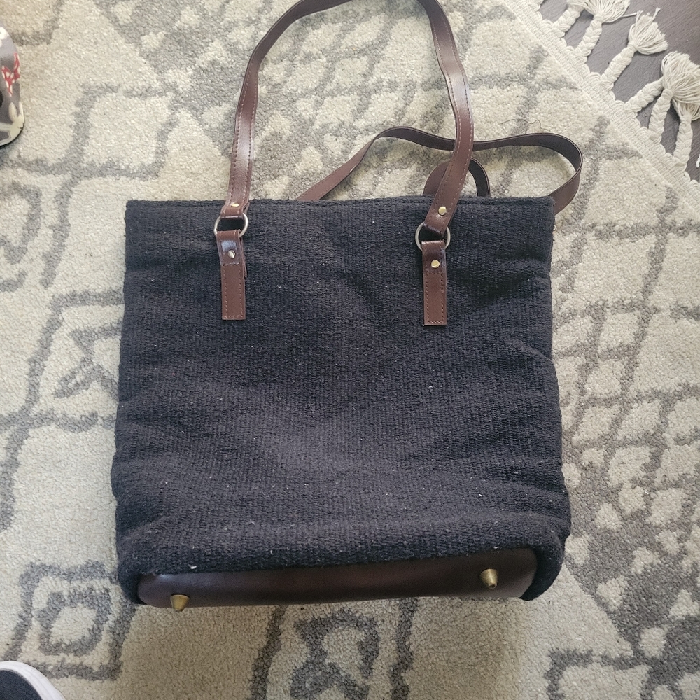 Tote - Picture 3 of 4